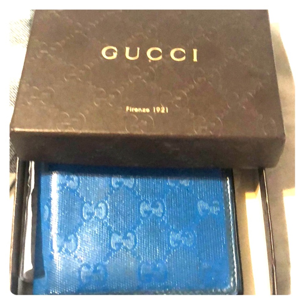 Authentic bright blue Gucci wallet